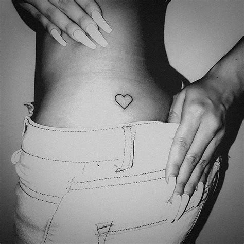 tatuajes en pompis para mujer|Las 10 mejores ideas e inspiración sobre tatuajes en pompis mujer